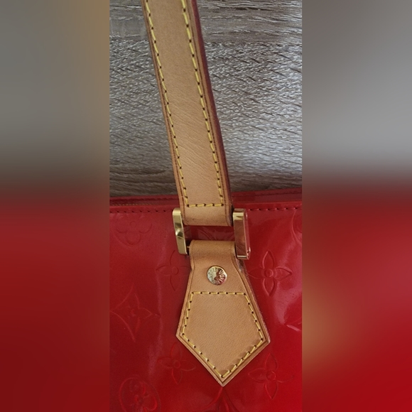 LOUIS VUITTON VERNIS HOUSTON TOTE - Picture 3 of 7